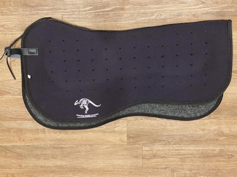 Pressure-relief Equalizer Saddle Pad is made with a durable perforated neoprene top, 1/2" wool felt underside layer, and a flexible plasting sheeting layer in between, which leaves the spine clear. This greatly reduces the chances of your horse developing a sore back. 